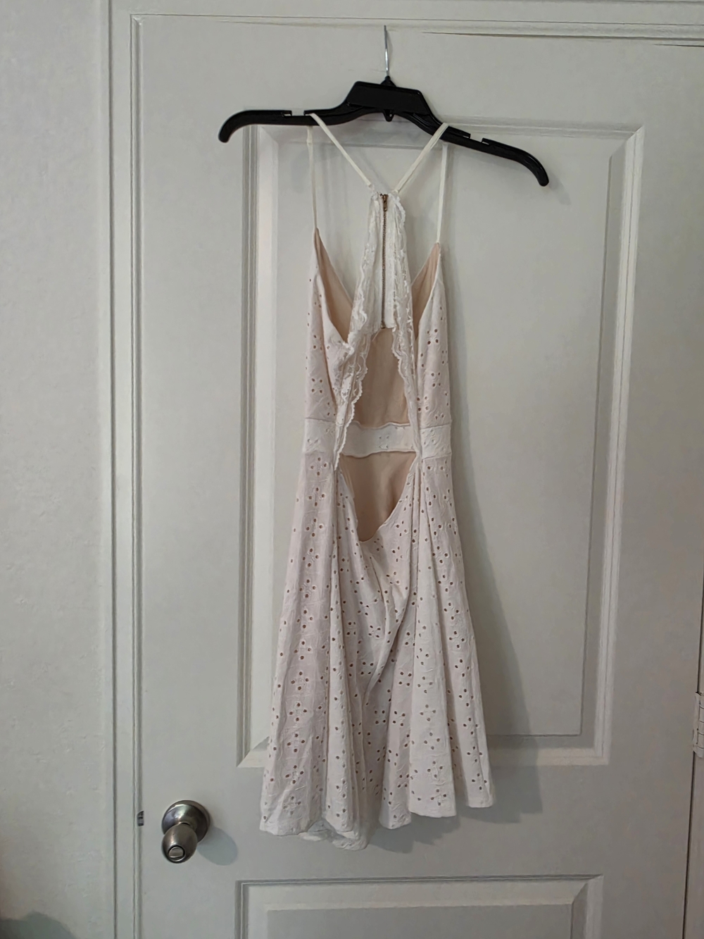 Studio 1940 Cream Eyelet Midi Dress with Tie-Back Straps - Picture 3 of 6